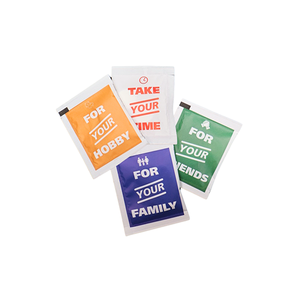 Papieren sachet met 2 pepermuntjes